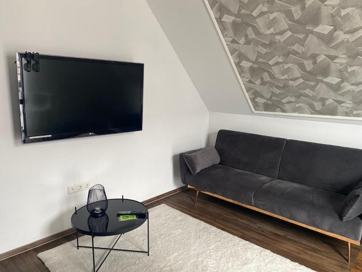 Gemutliches, Stadtnahes 2-Zimmer Apartment Mit Netflix Bielefeld Eksteriør billede